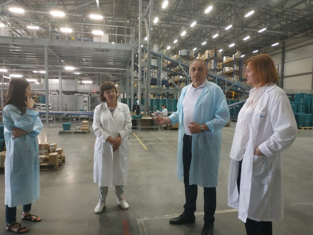 Колектив Державної служби з лікарських засобів та контролю за ...